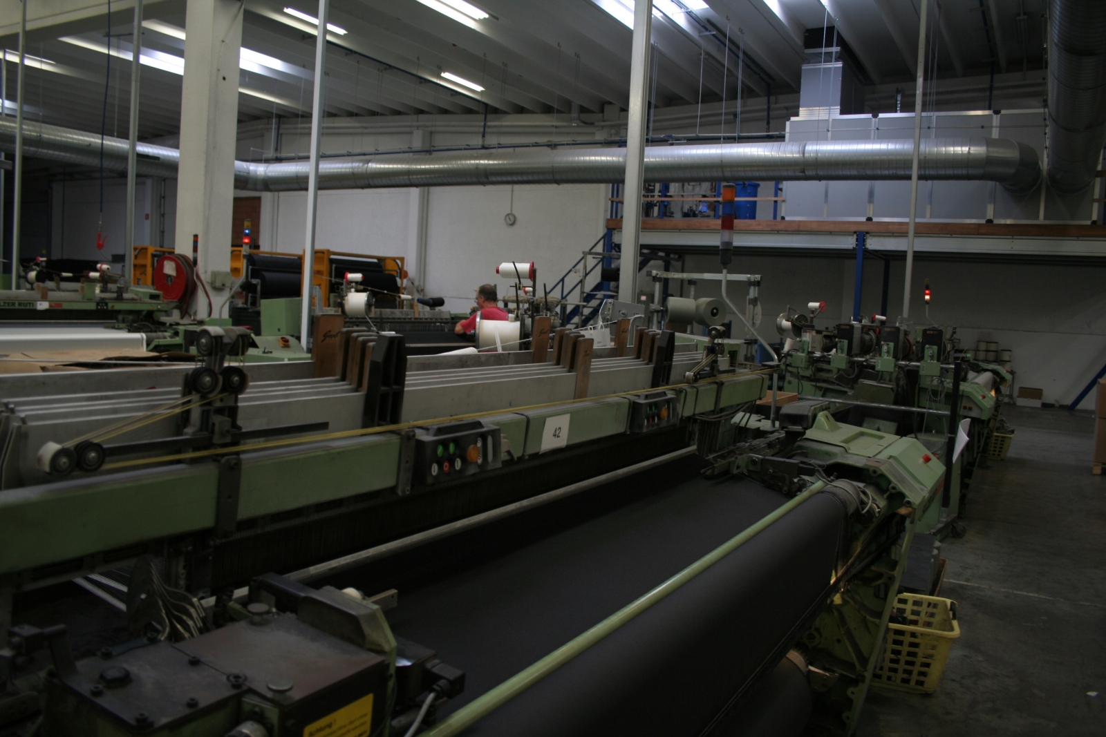 bezoek kunstenaars Sarah&Charles aan VDS Weaving